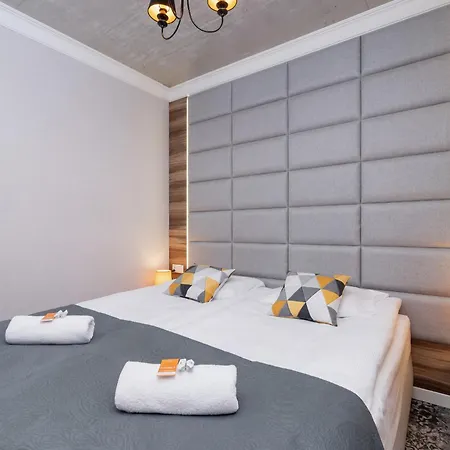 Comfortable And Modern One Bedroom In Cracow By Renters * Krakau