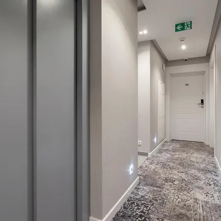 Comfortable And Modern One Bedroom In Cracow By Renters *