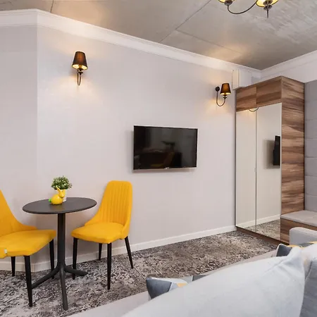 Comfortable And Modern One Bedroom In Cracow By Renters 公寓 *